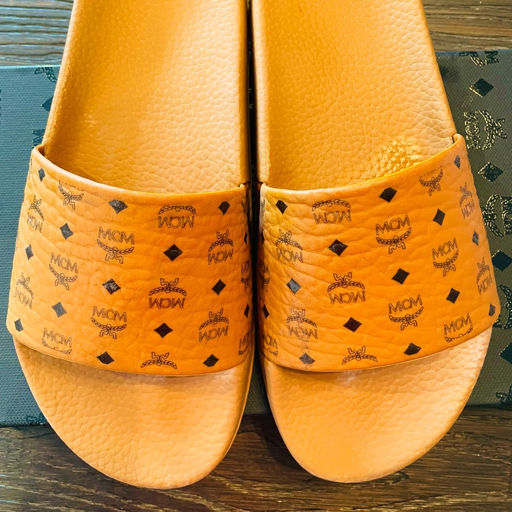 MCM Pool Slides Brown excellent preowned condition barely worn from my closet!